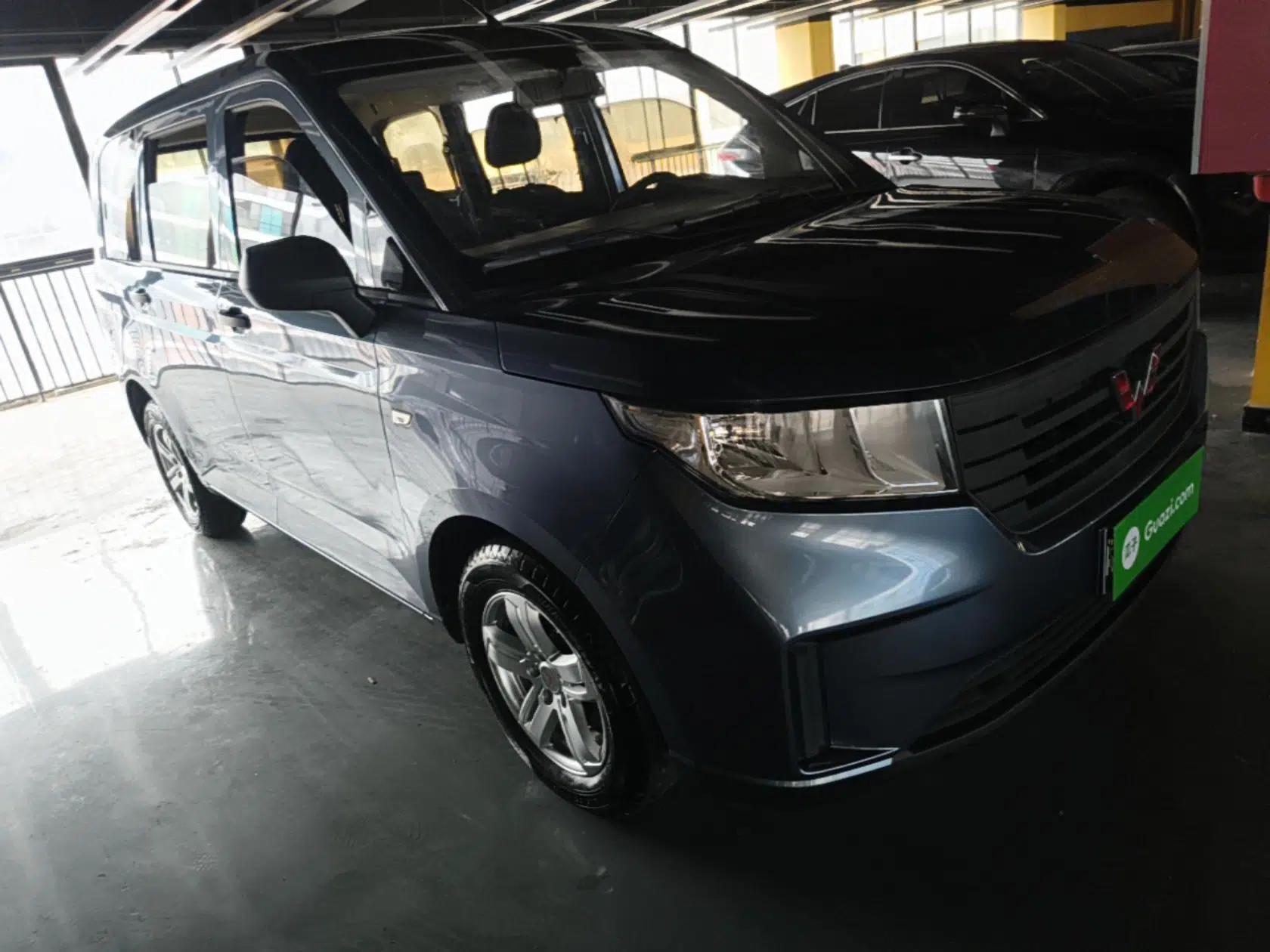 Wuling Hongguang PLUS 2020 1.5L Manual Standard Edition 5 Seats — миниатюра 3