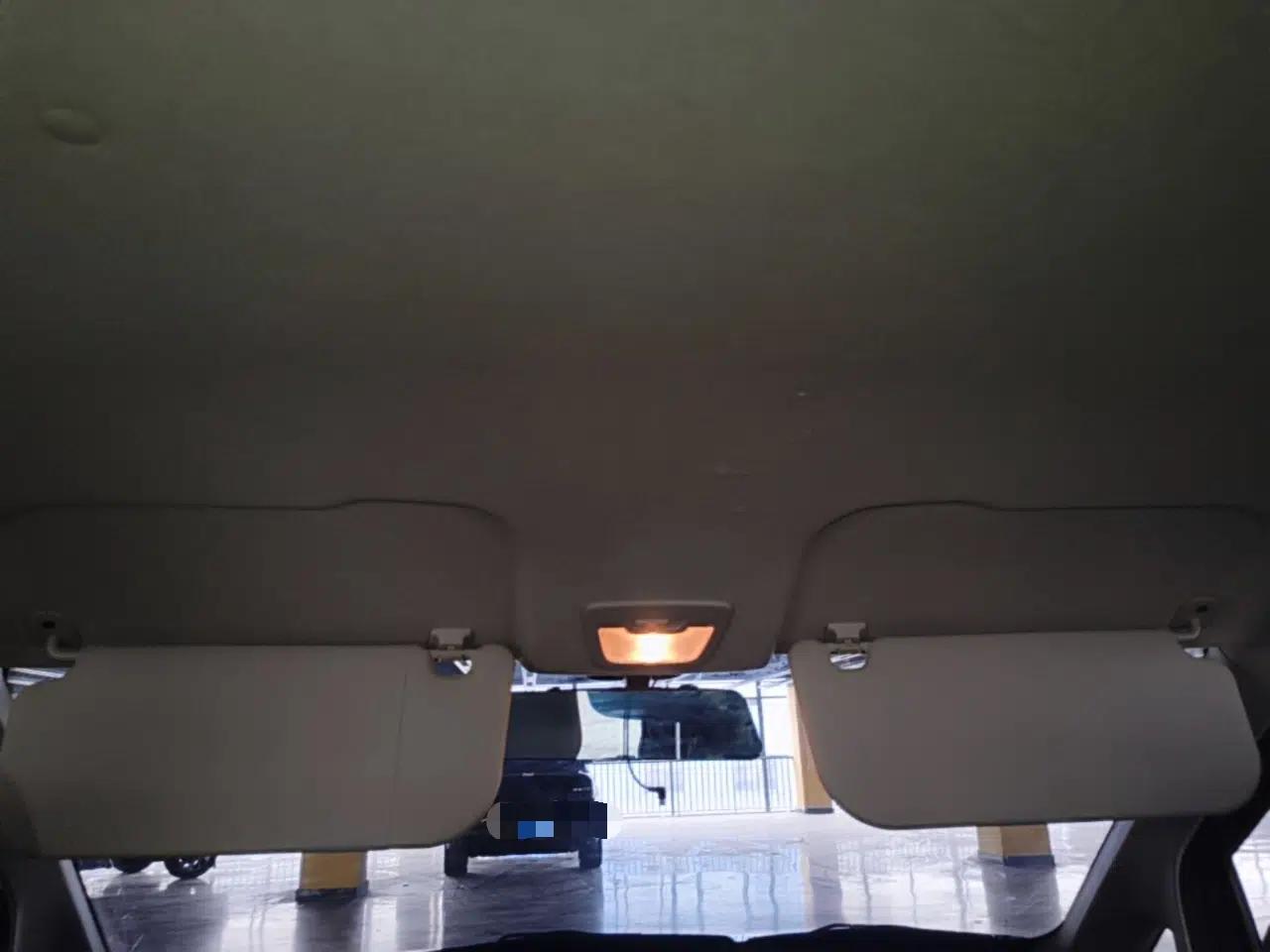 Wuling Hongguang PLUS 2020 1.5L Manual Standard Edition 5 Seats — миниатюра 21