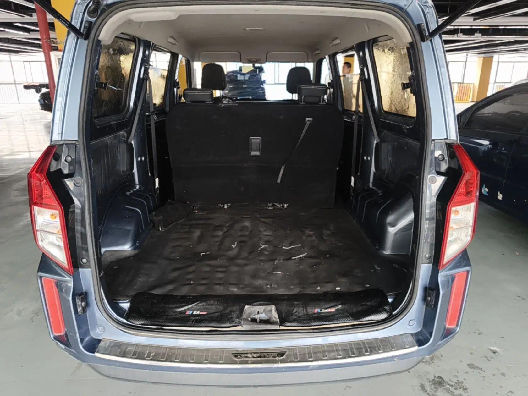 Wuling Hongguang PLUS 2020 1.5L Manual Standard Edition 5 Seats — миниатюра 22