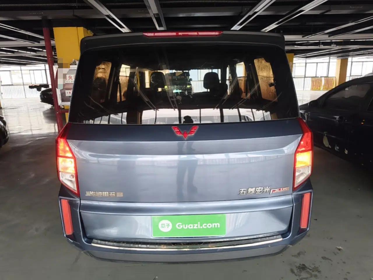 Wuling Hongguang PLUS 2020 1.5L Manual Standard Edition 5 Seats — миниатюра 5