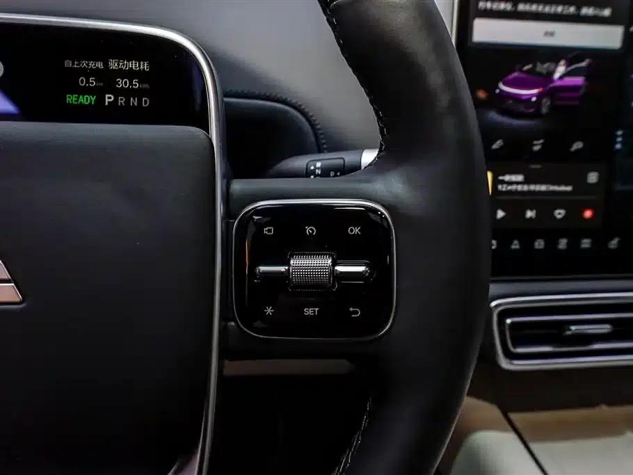 Li Auto L9 2024 Ultra — миниатюра 31