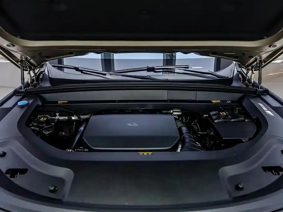 Li Auto L9 2022 Max — миниатюра 17