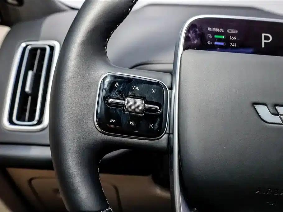 Li Auto L9 2022 Max — миниатюра 28