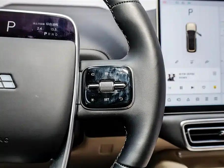Li Auto L9 2022 Max — миниатюра 29