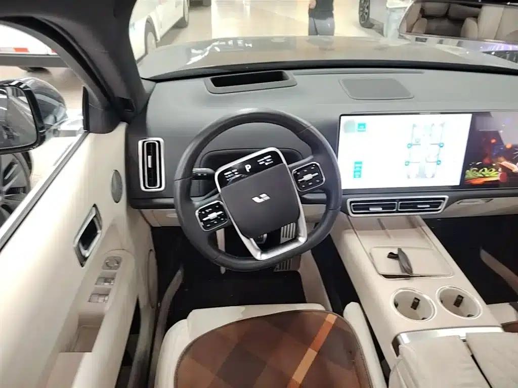 Li Auto L9 2023 Pro — миниатюра 11