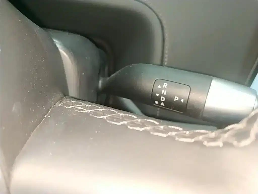 Li Auto L9 2024 Pro — миниатюра 14