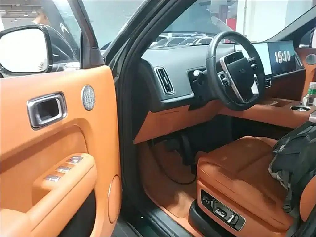 Li Auto L9 2024 Pro — миниатюра 16