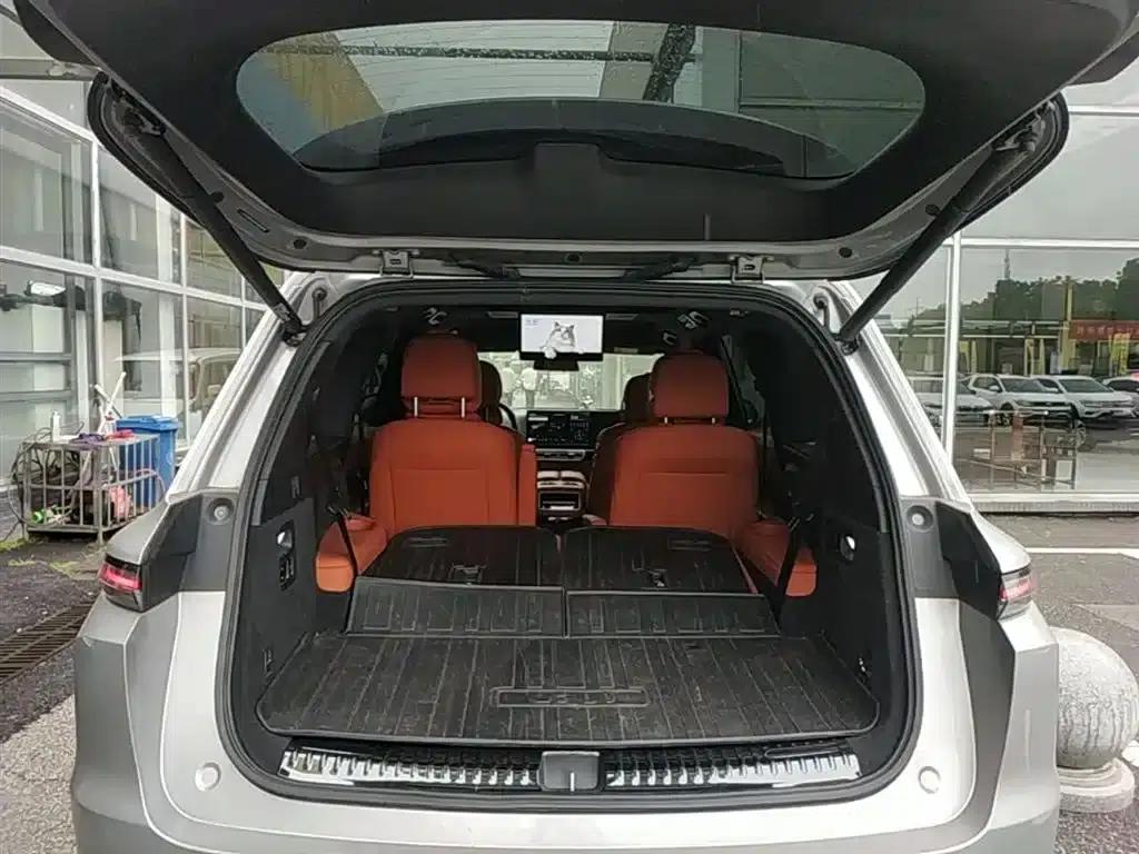Li Auto L9 2022 Max — миниатюра 19
