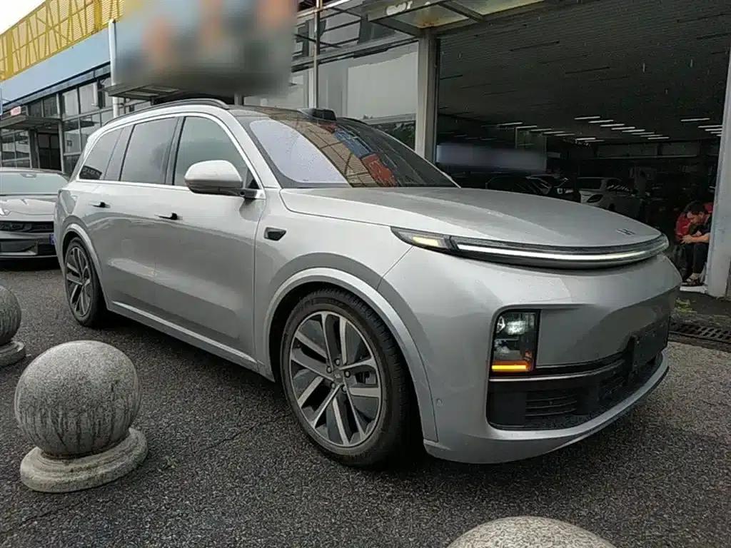 Li Auto L9 2022 Max — миниатюра 4
