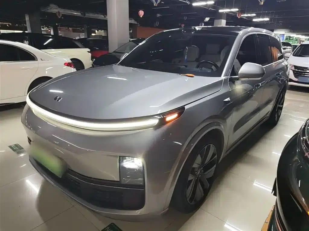 Li Auto L9 2022 Max — миниатюра 2