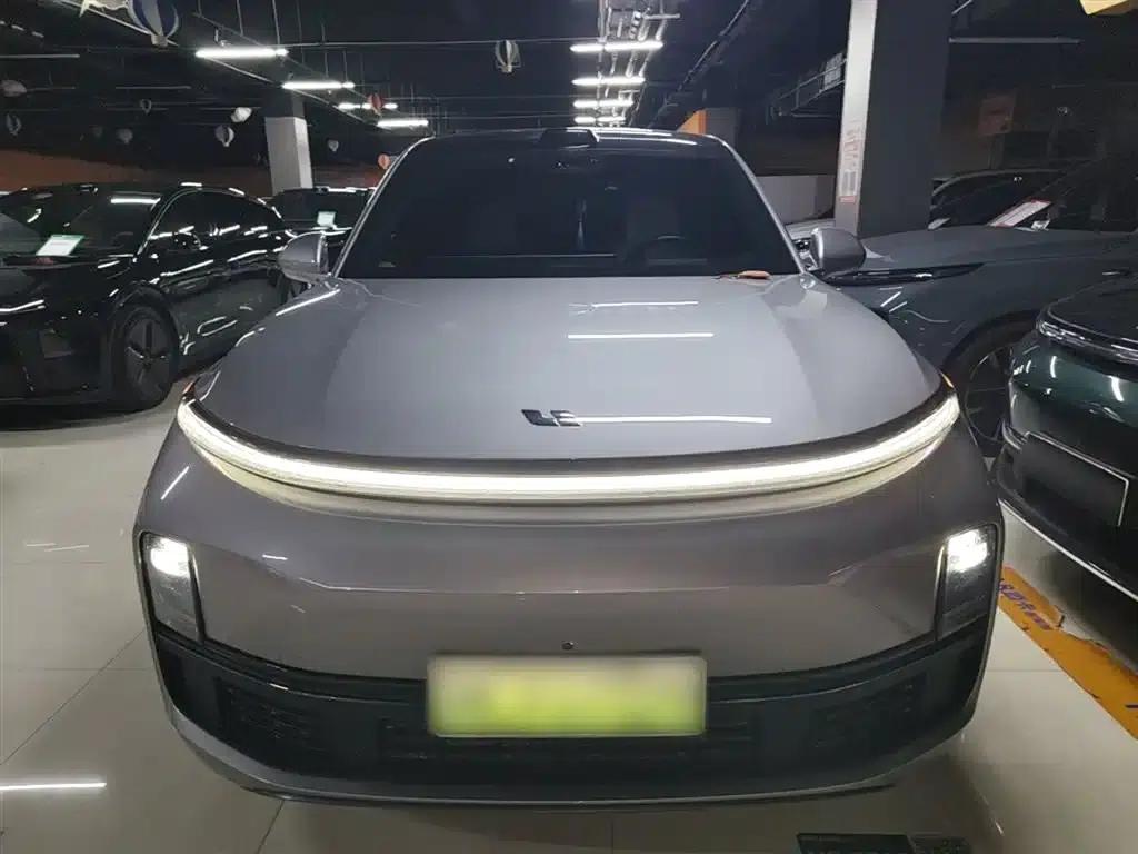 Li Auto L9 2022 Max — миниатюра 3