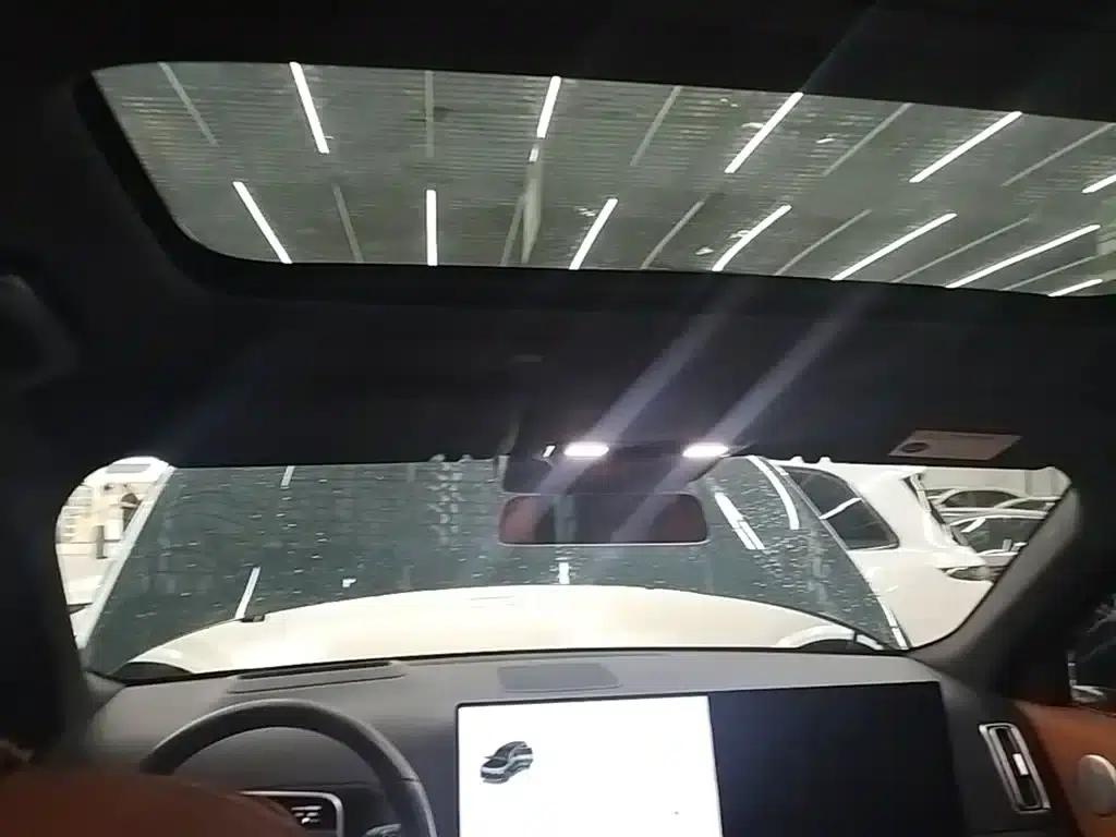 Li Auto L9 2022 Max — миниатюра 18