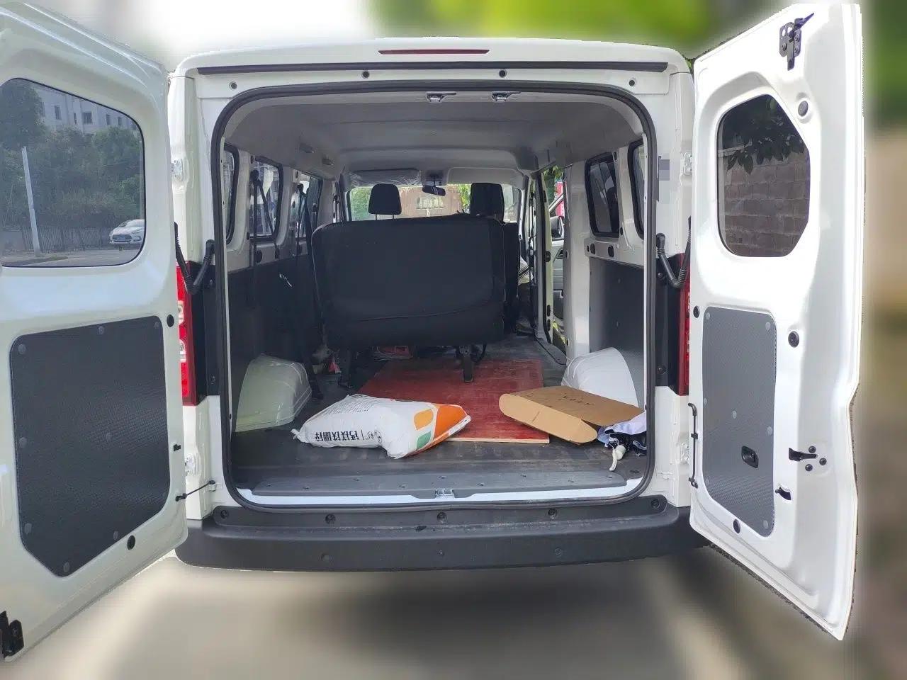 Wuling Yangguang 2026 Model, 440km Bus Comfort Edition, 6 Seats — миниатюра 16