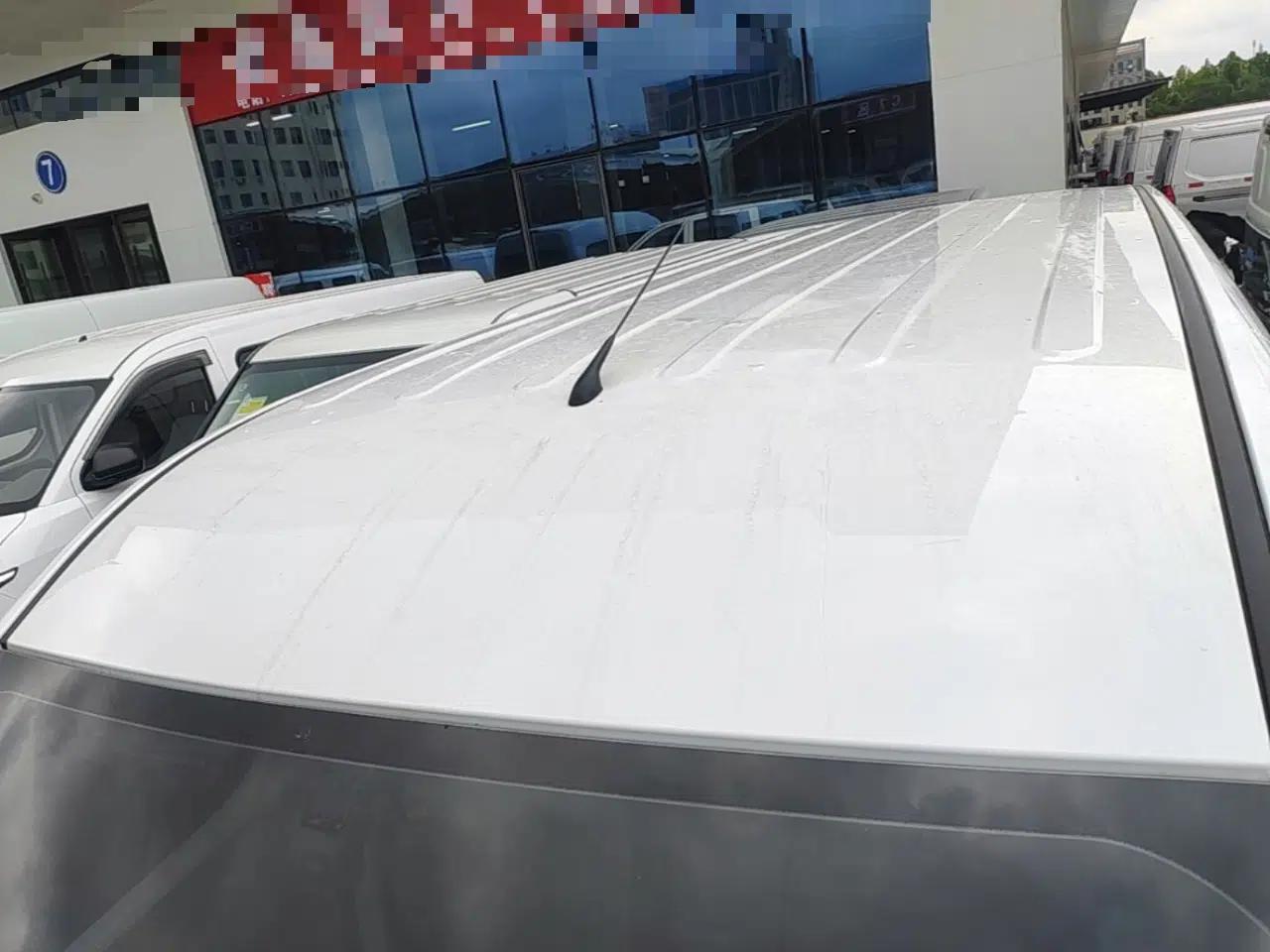 Wuling Yangguang 2024 300km Range Practical Window-Sealed Version 60kW — миниатюра 11