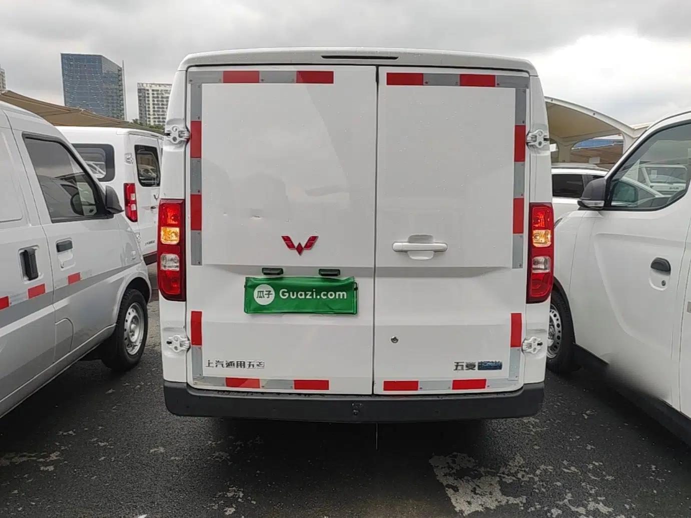 Wuling Yangguang 2024 300km Range Practical Window-Sealed Version 60kW — миниатюра 3