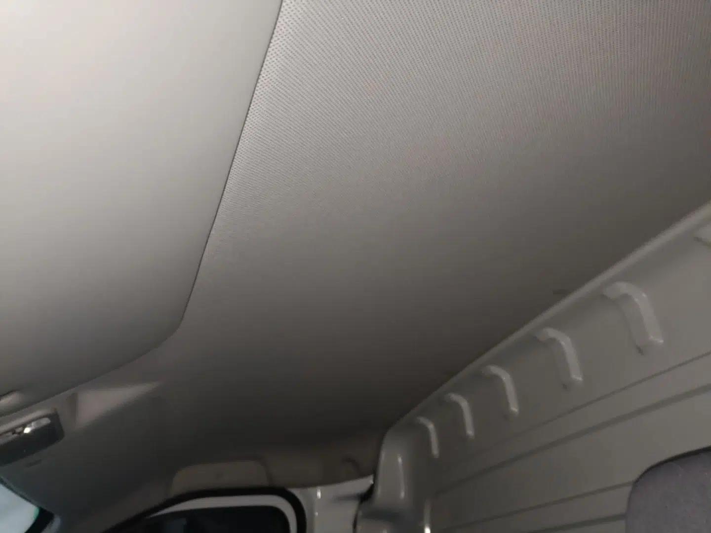 Wuling Yangguang 2024 300km Range Practical Window-Sealed Version 60kW — миниатюра 21