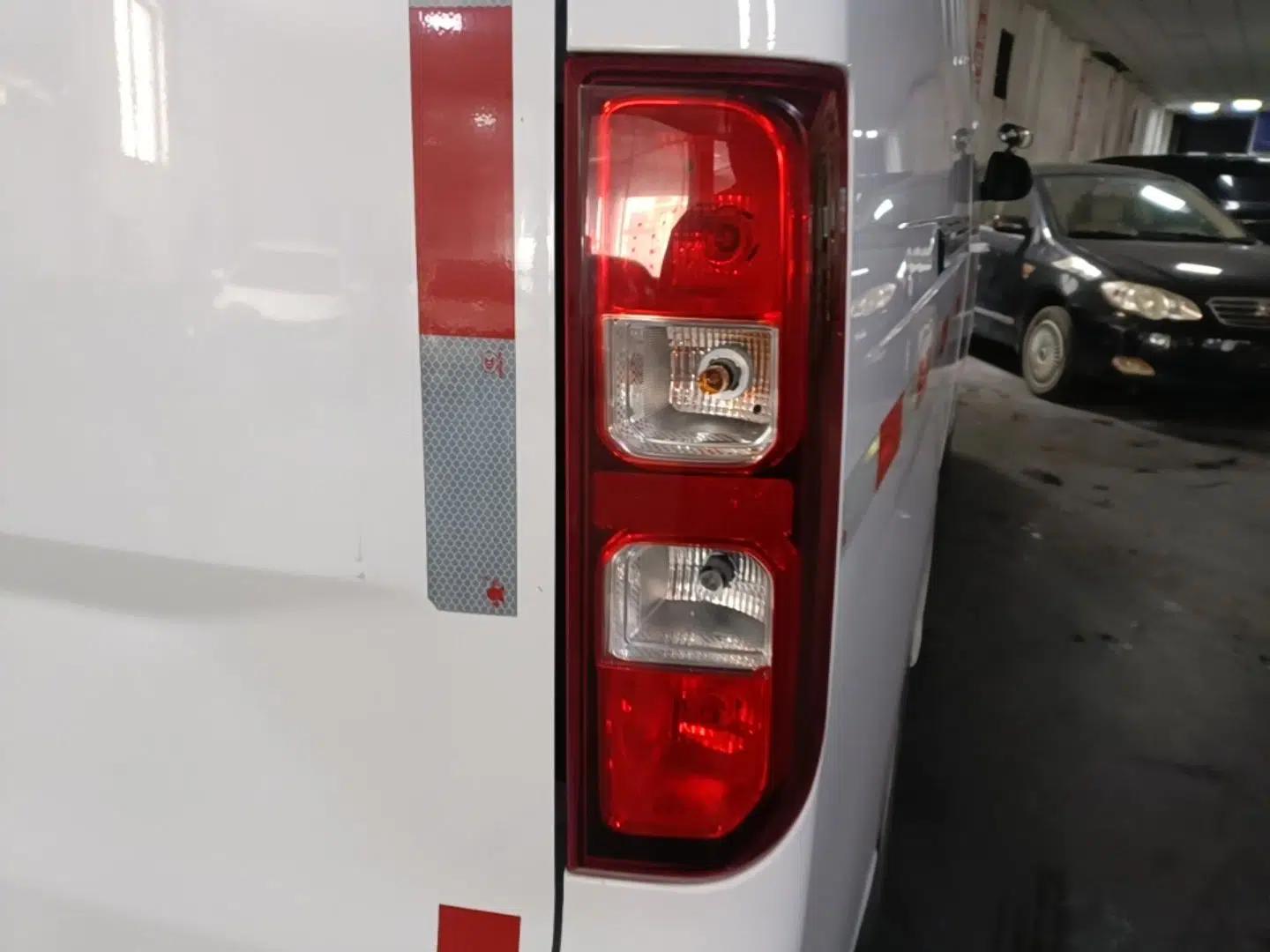 Wuling Yangguang 2024 300km Range Practical Window-Sealed Version 60kW — миниатюра 7