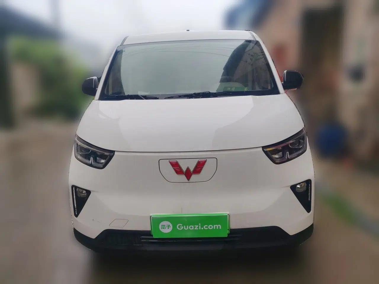 Wuling Yangguang 2024 300km Comfort Version with Sealed Windows 60kW — миниатюра 2
