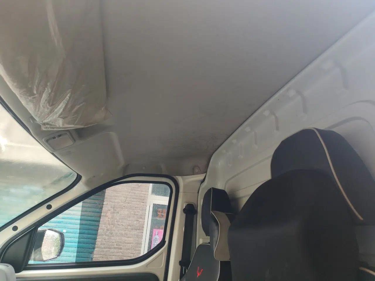 Wuling Yangguang 2024 300km Comfort Version with Sealed Windows 60kW — миниатюра 19