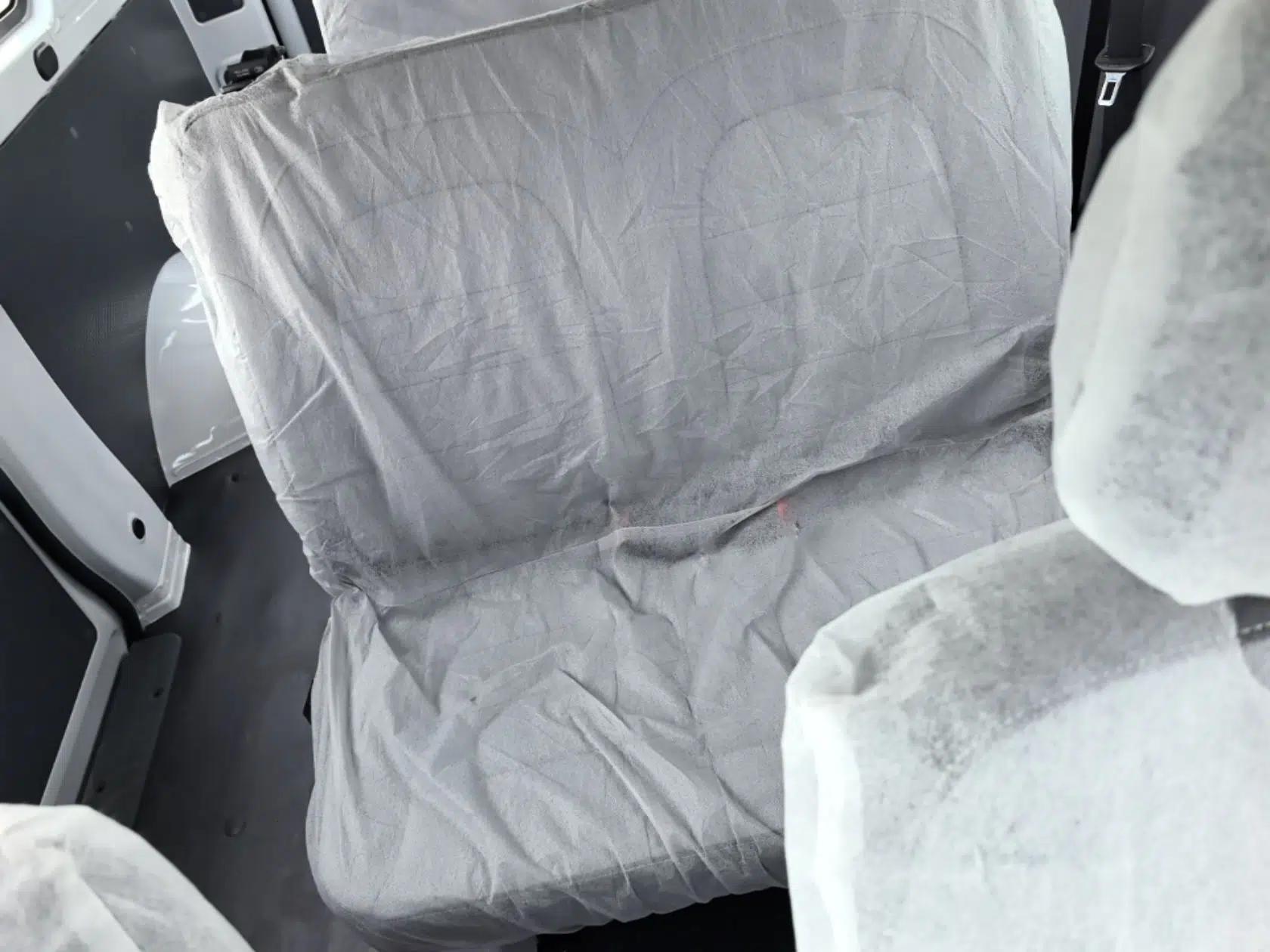 Wuling Yangguang 2024 300KM Comfort Version Passenger Van 75kW — миниатюра 19