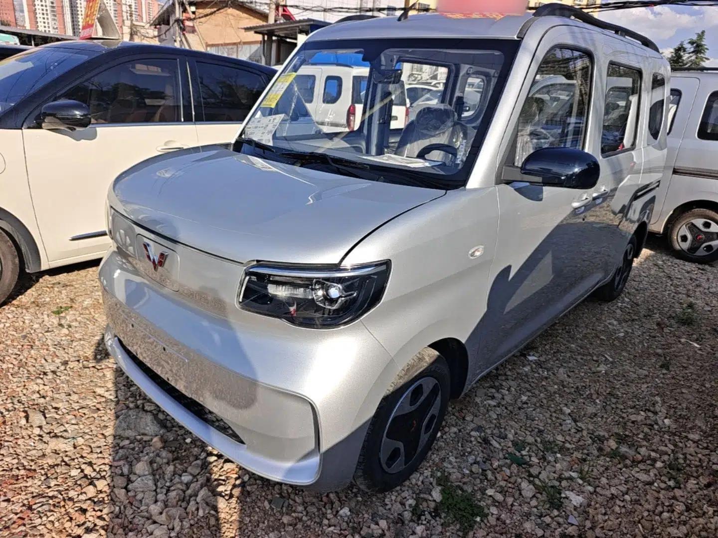 Wuling Zhiguang New Energy 2025 Model 305km Ambitious Edition — миниатюра 1