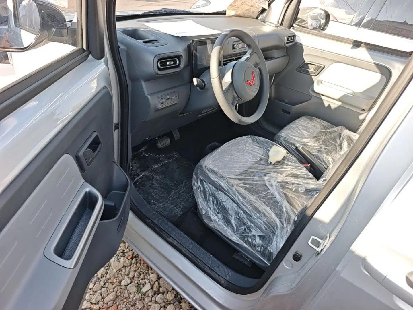 Wuling Zhiguang New Energy 2025 Model 305km Ambitious Edition — миниатюра 18