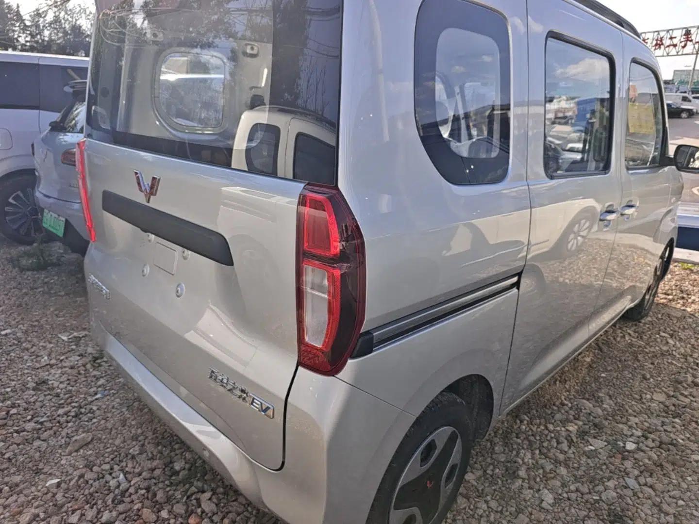Wuling Zhiguang New Energy 2025 Model 305km Ambitious Edition — миниатюра 8