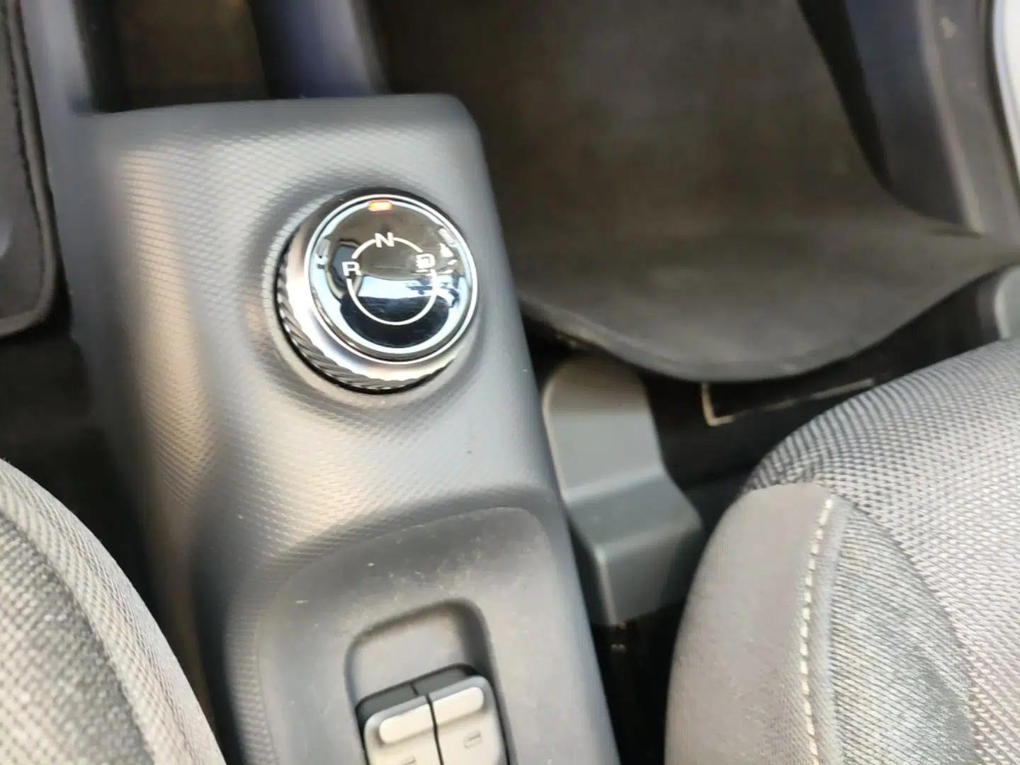 Wuling Zhiguang New Energy 2025 Standard Model — миниатюра 17