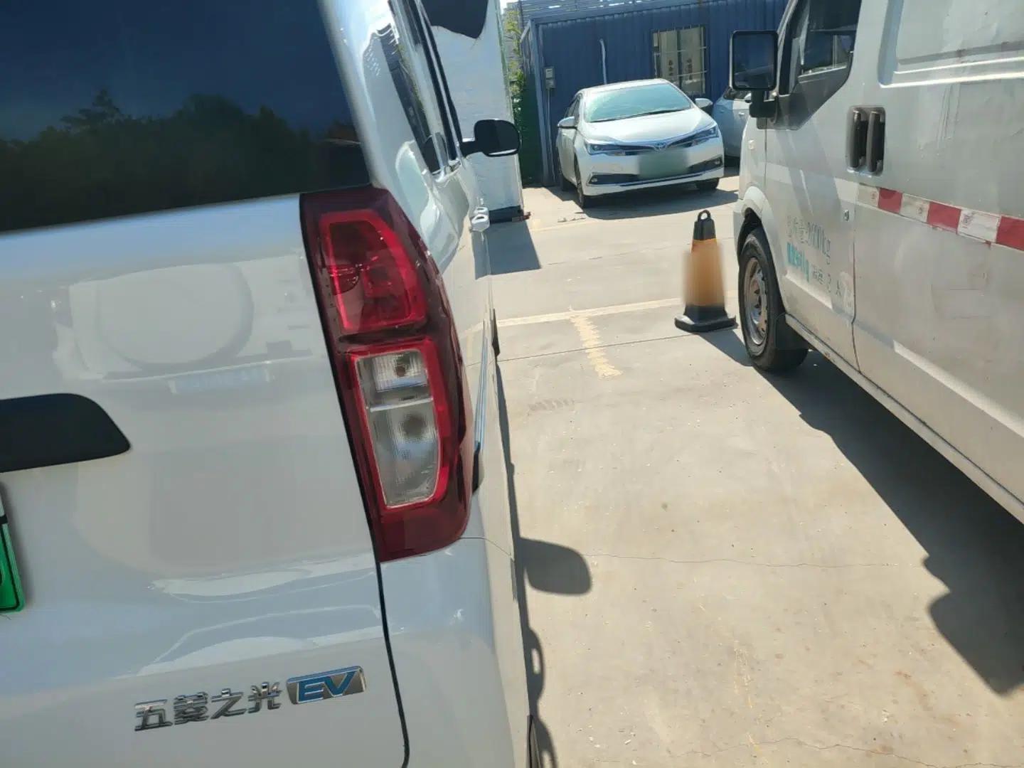 Wuling Zhiguang New Energy 2025 Standard Model — миниатюра 3
