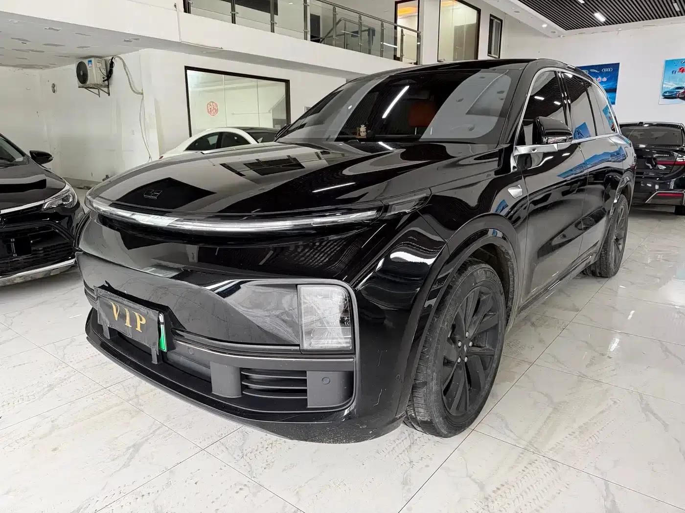 Li Auto L8 2023 Pro — миниатюра 1