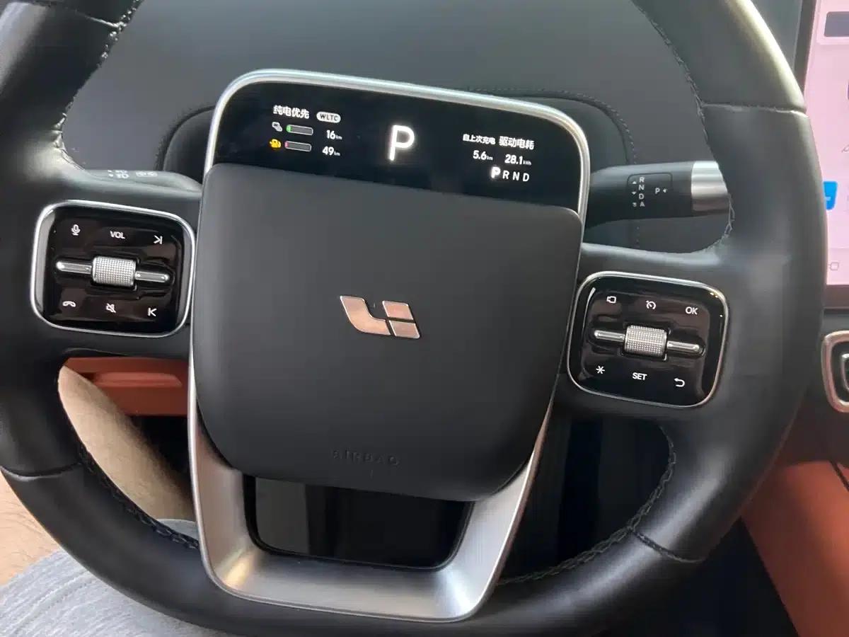 Li Auto L8 2023 Pro — миниатюра 5