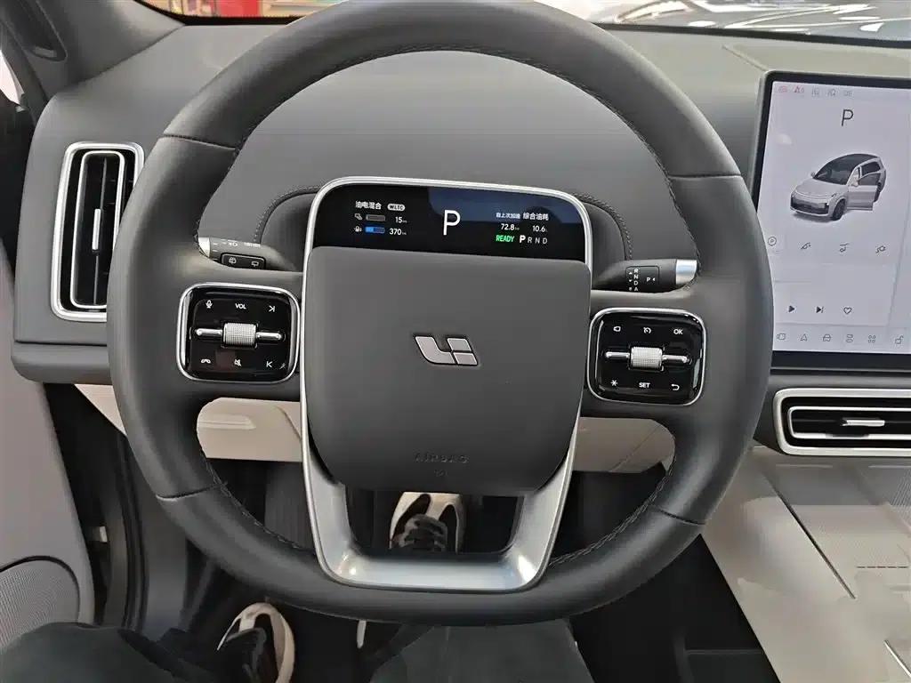 Li Auto L8 2025 Max Smart Renewal Edition — миниатюра 11