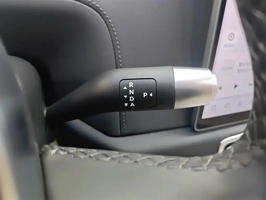 Li Auto L8 2025 Max Smart Renewal Edition — миниатюра 14
