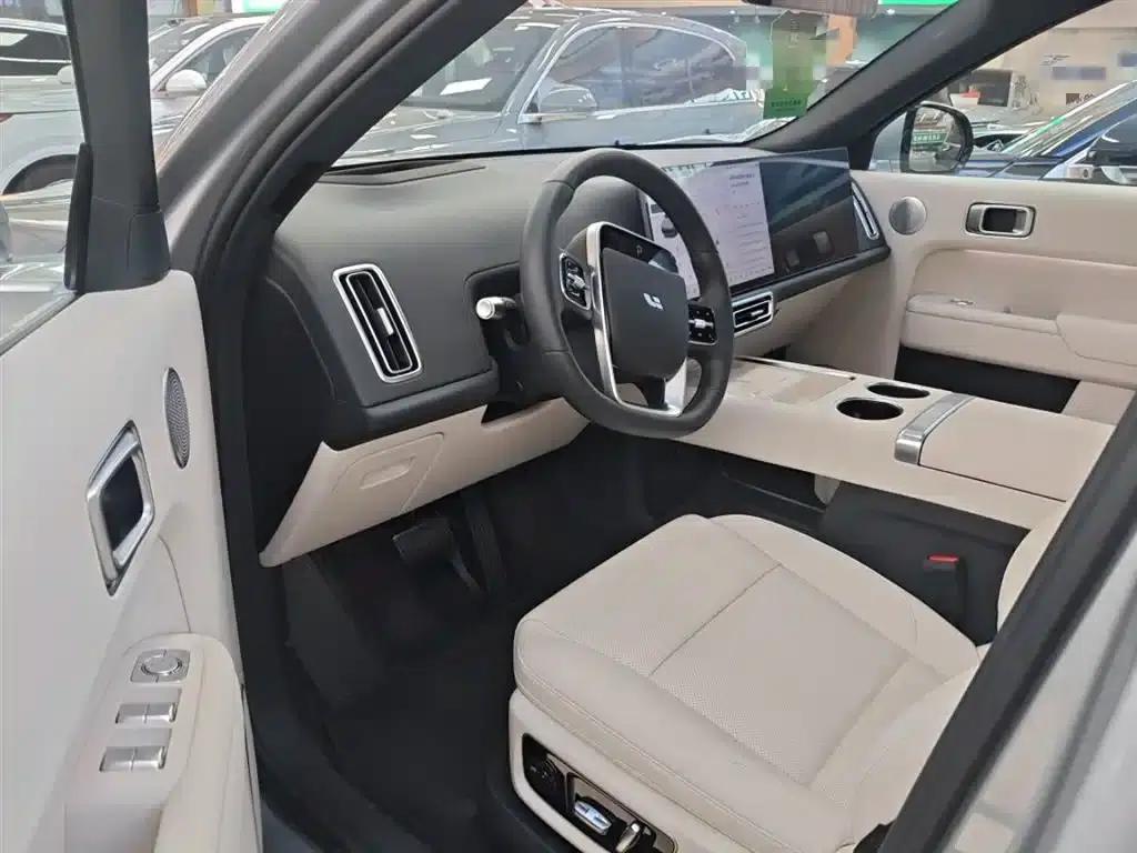 Li Auto L8 2025 Max Smart Renewal Edition — миниатюра 16