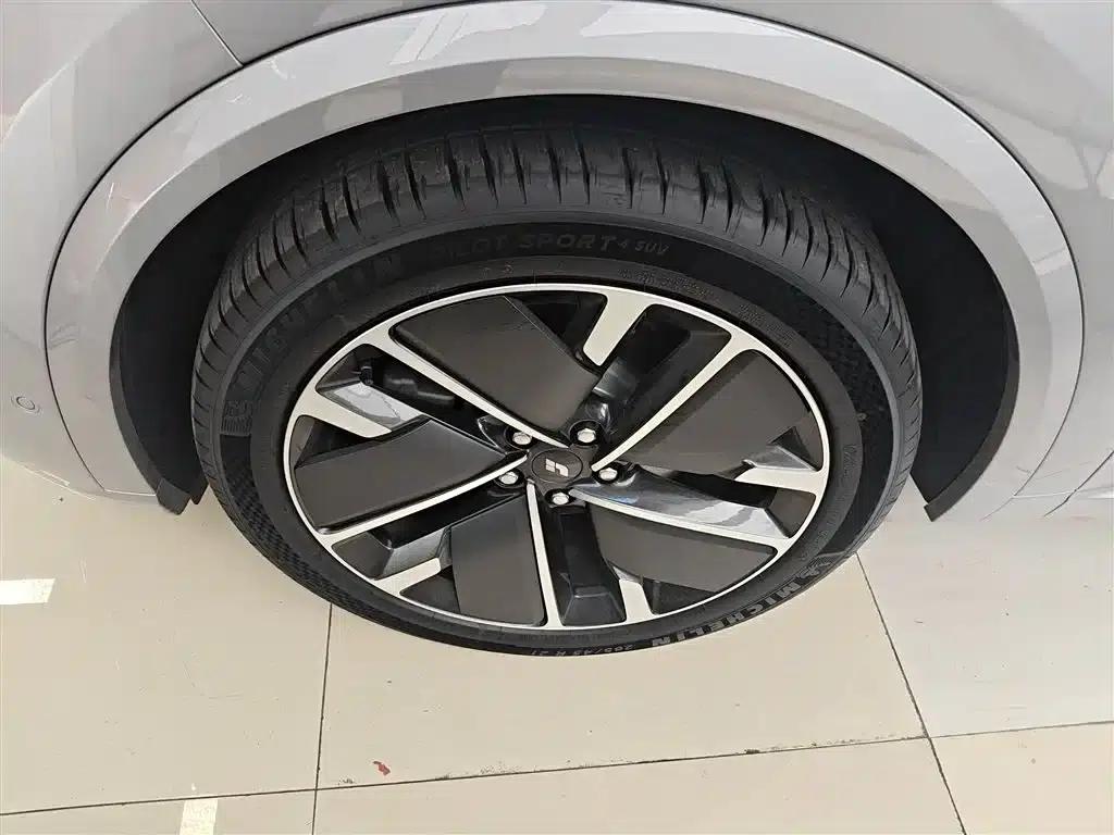 Li Auto L8 2025 Max Smart Renewal Edition — миниатюра 23