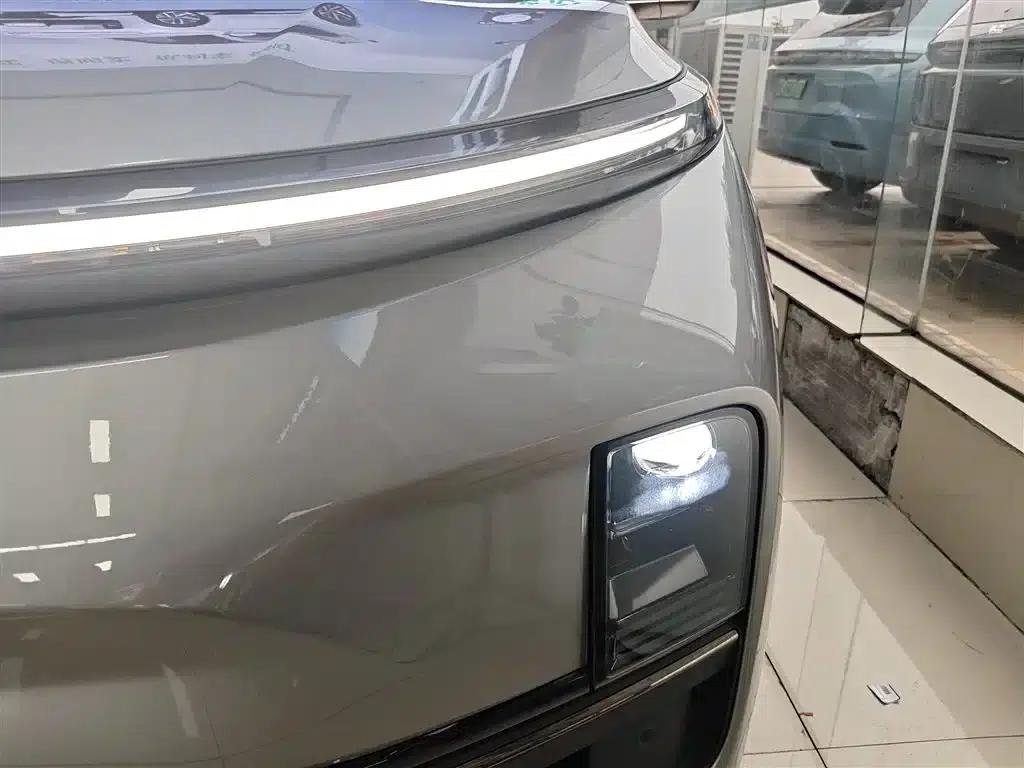 Li Auto L8 2025 Max Smart Renewal Edition — миниатюра 24