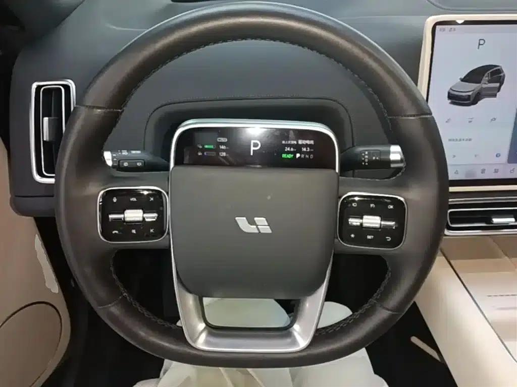 Li Auto L8 2023 Max — миниатюра 11