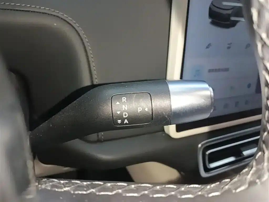 Li Auto L8 2023 Max — миниатюра 14