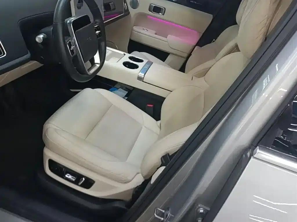 Li Auto L8 2023 Max — миниатюра 15