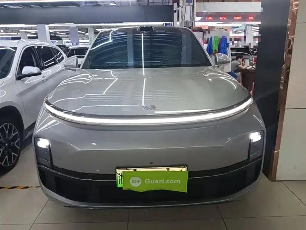 Li Auto L8 2023 Max — миниатюра 3