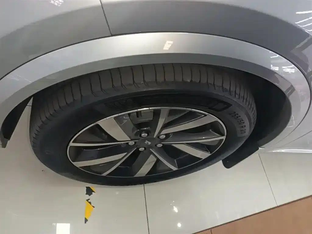 Li Auto L8 2023 Max — миниатюра 23