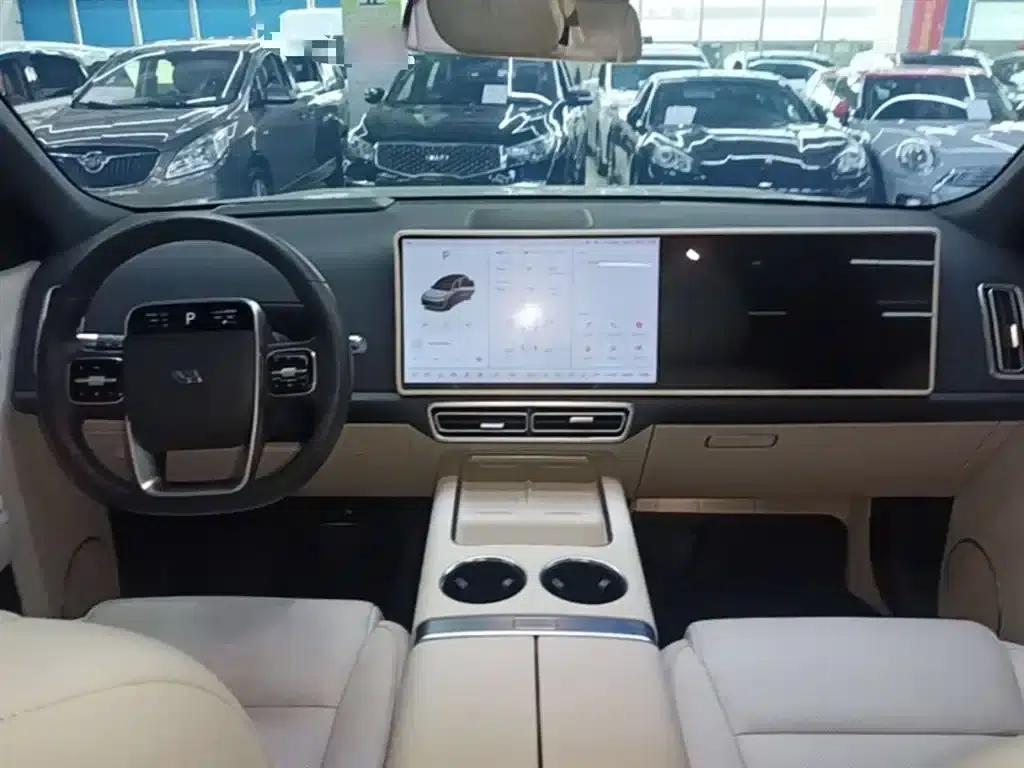Li Auto L8 2023 Max — миниатюра 10