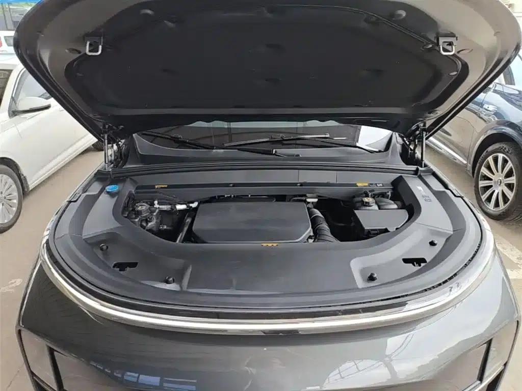 Li Auto L8 2023 Pro — миниатюра 20