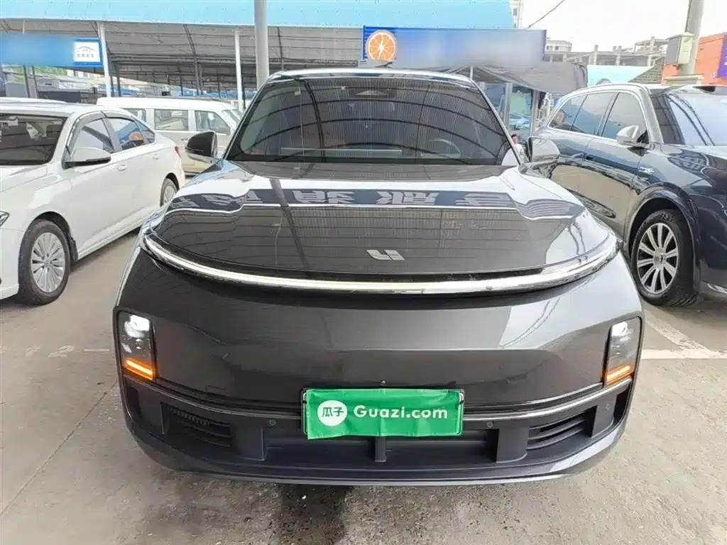Li Auto L8 2023 Pro — миниатюра 3