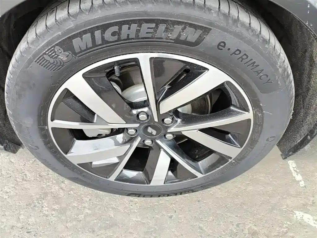 Li Auto L8 2023 Pro — миниатюра 23