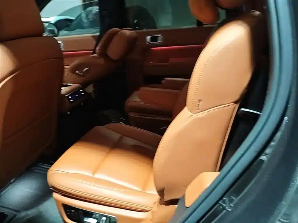 Li Auto L8 2024 Max — миниатюра 13