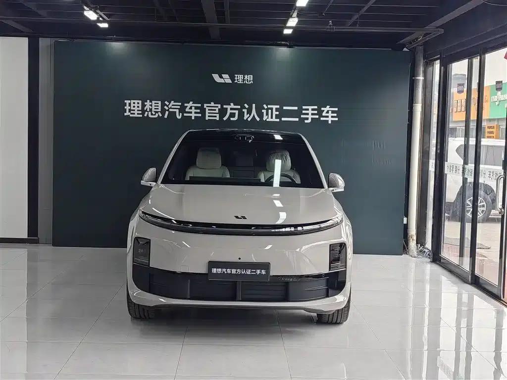 Li Auto L6 2025 Max Intelligent Renewal Edition — миниатюра 2