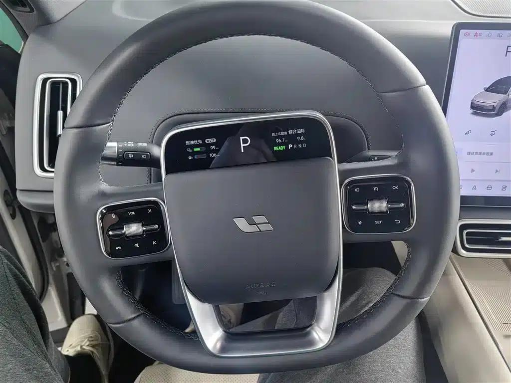 Li Auto L6 2025 Max Intelligent Renewal Edition — миниатюра 6