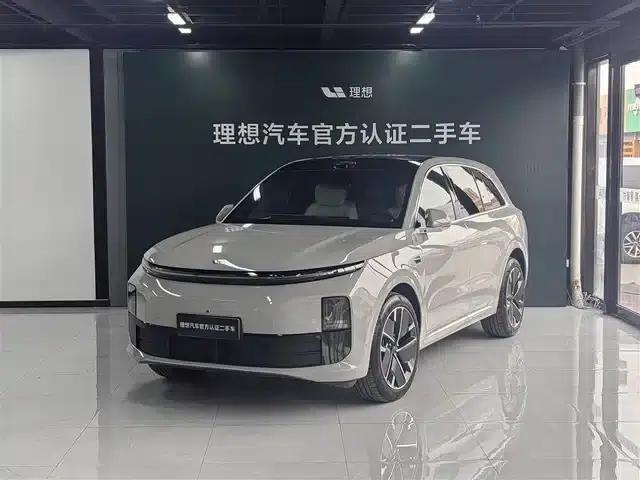Li Auto L6 2025 Max Intelligent Renewal Edition