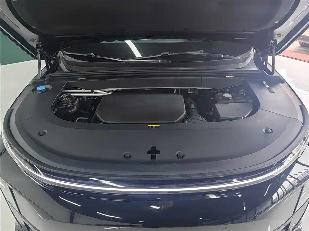 Li Auto L6 2025 Max Intelligent Renewal Edition — миниатюра 11